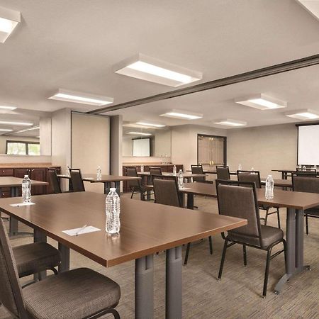 Country Inn & Suites By Radisson, Pella, Ia Dış mekan fotoğraf
