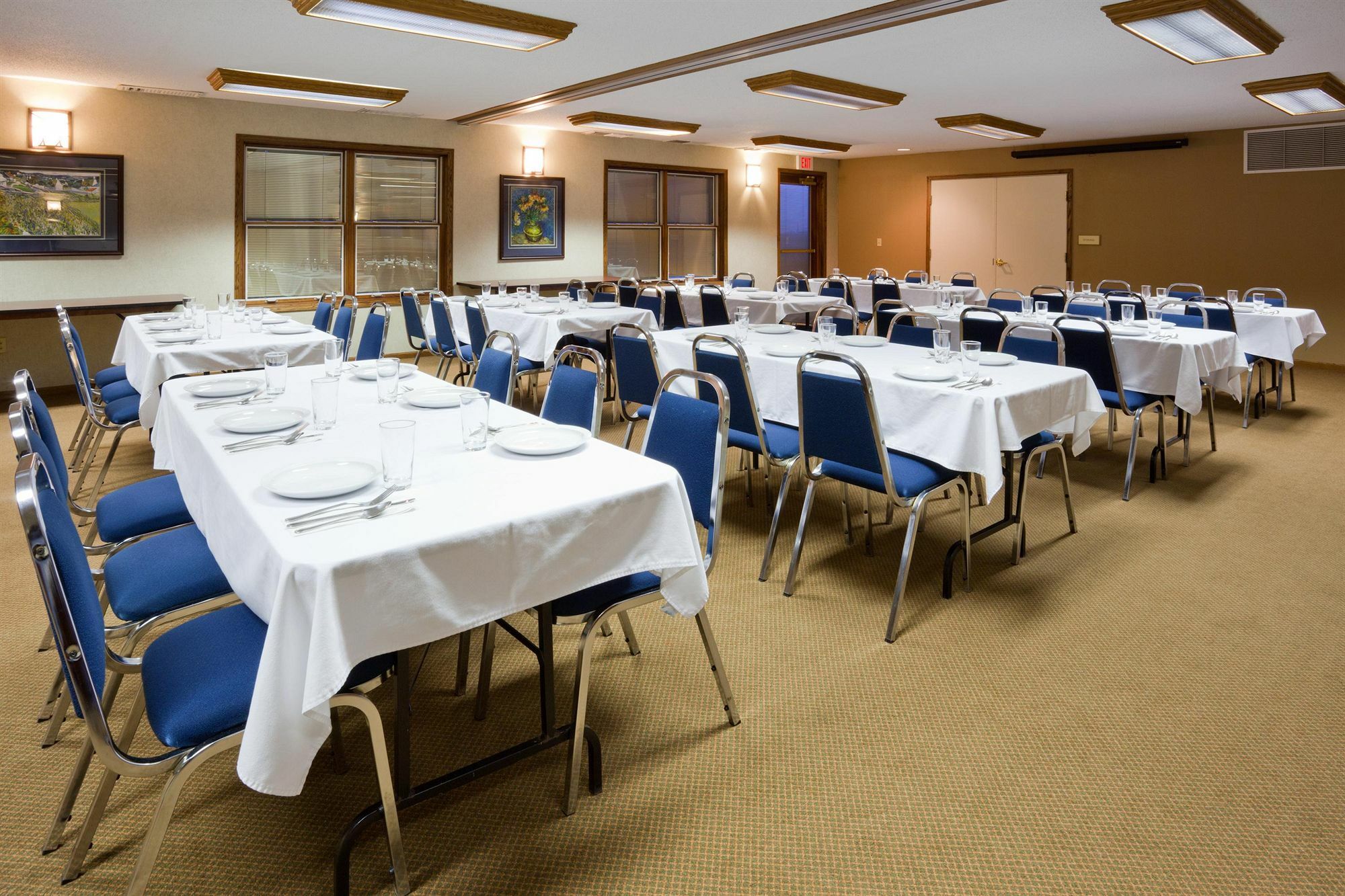 Country Inn & Suites By Radisson, Pella, Ia Dış mekan fotoğraf