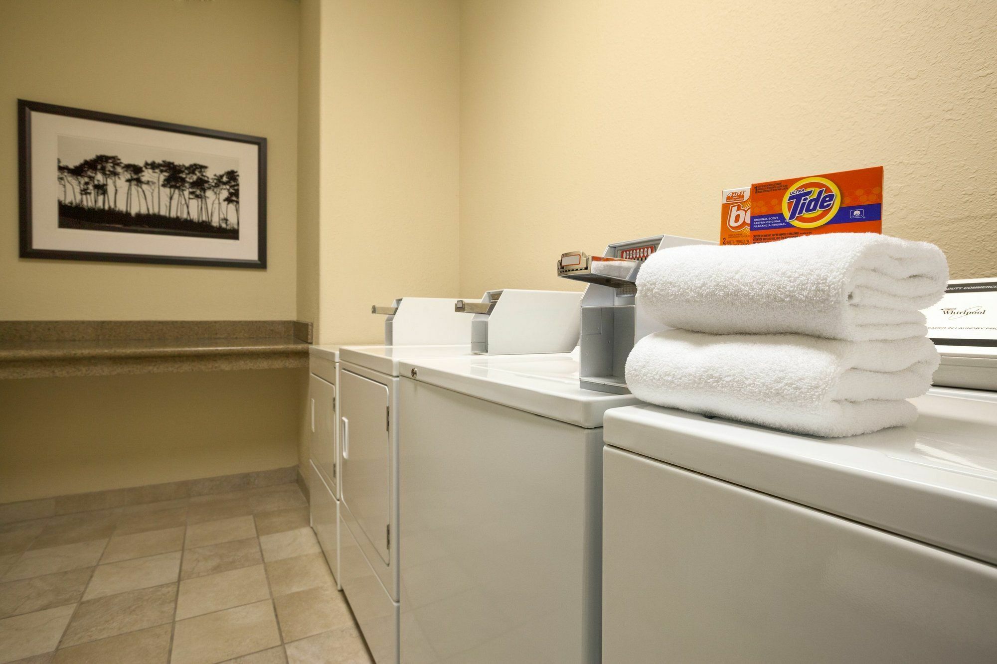 Country Inn & Suites By Radisson, Pella, Ia Dış mekan fotoğraf